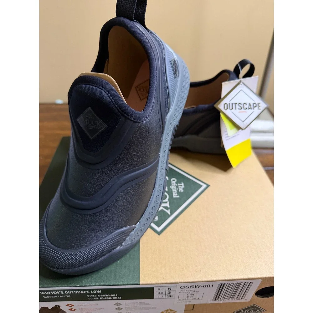 Muck Boot Company Outscape Low‎ Womens Black Gray Waterproof Bootie  Size 5